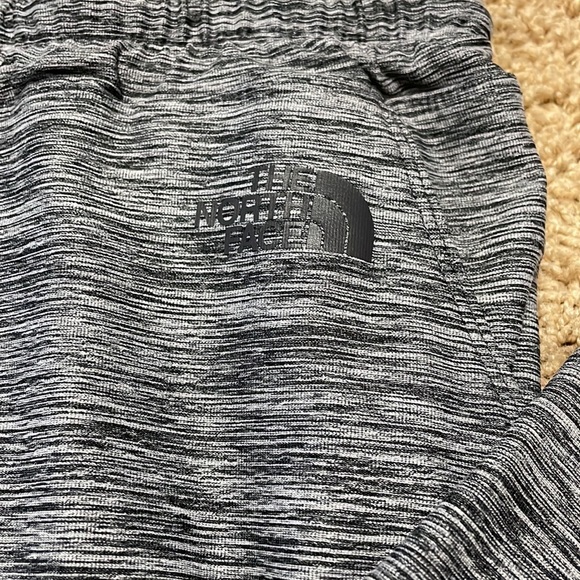 The North Face joggers - Picture 8 of 11